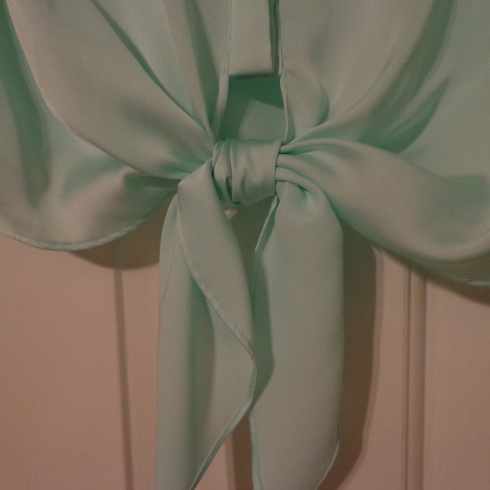 Preston York Blouse - Picture 2 of 3